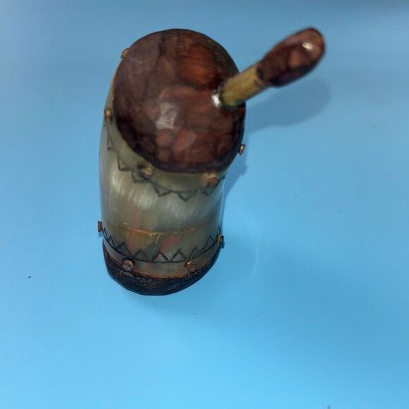 Vintage Carved bone powder flask/horn scrimshaw star copper - Picture 2 of 7